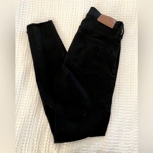 Madewell black 9” high rise skinny jeans with frayed hem size 25